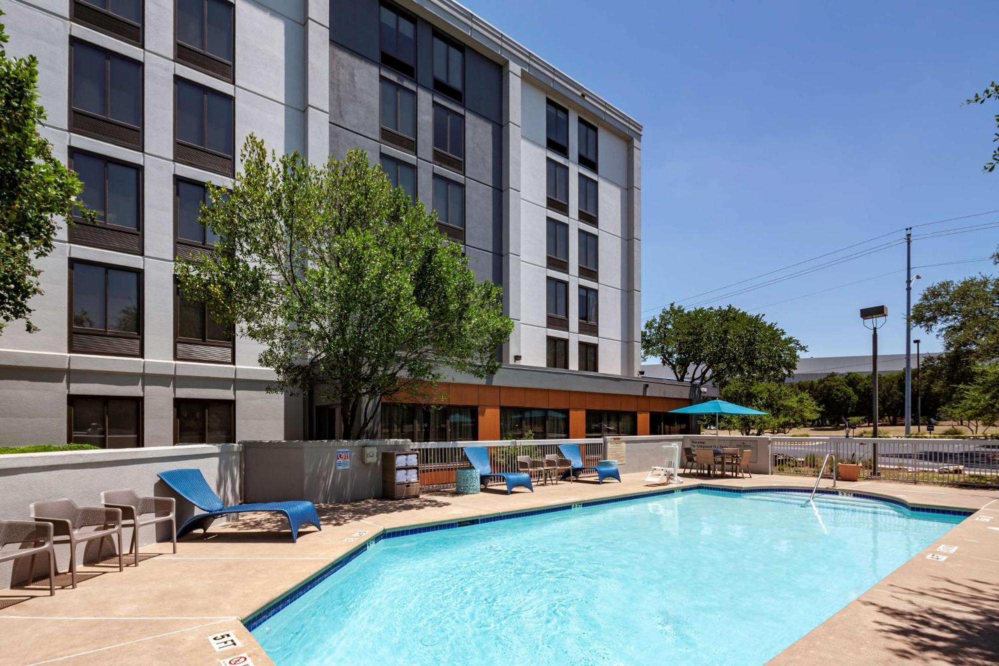 Hampton Inn Austin Nw Near The Domain Bagian luar foto