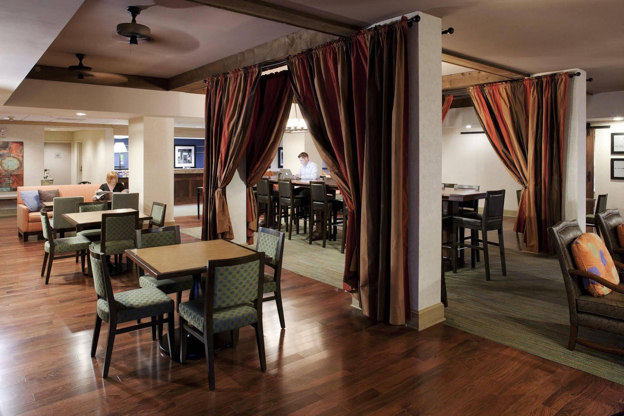 Hampton Inn Austin Nw Near The Domain Bagian luar foto