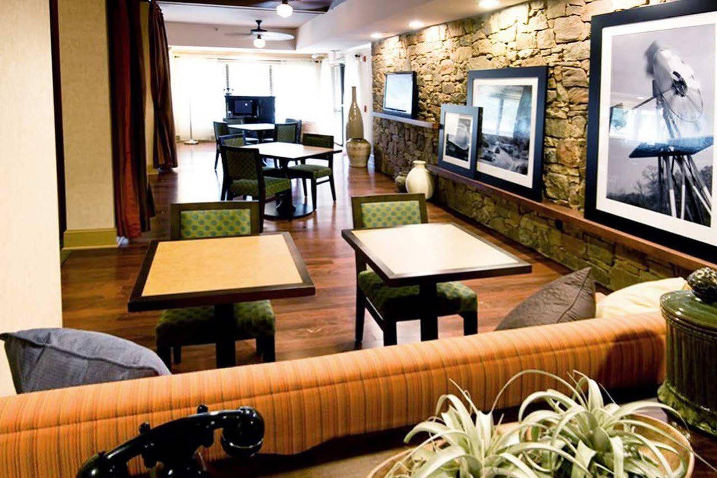 Hampton Inn Austin Nw Near The Domain Bagian luar foto